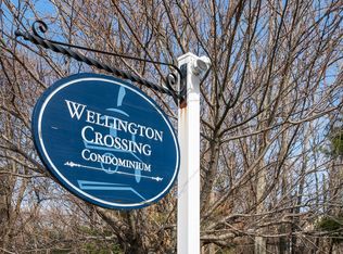 204 Clocktower Dr #206, Waltham, MA 02452