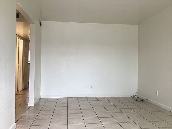 2nd image of 516 W Murray Ave Unit 1-5