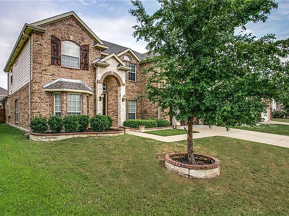 2nd image of 207 Autumnwood Dr