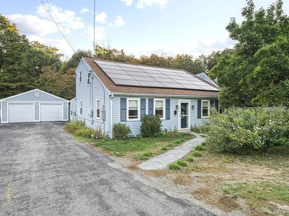 425 East St, Weymouth, MA 02189