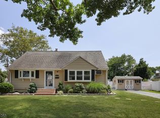 1271 Hedin Pl, Rahway, NJ 07065