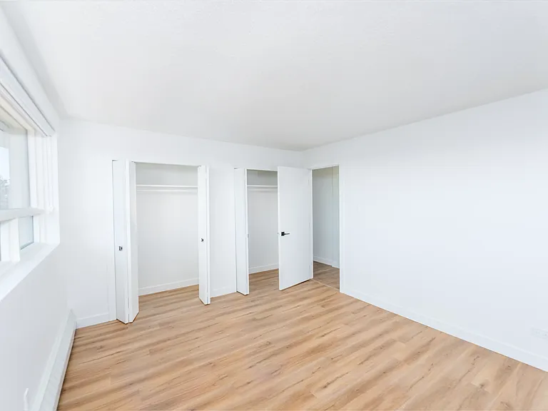 815 50th Ave SW — Photo 80