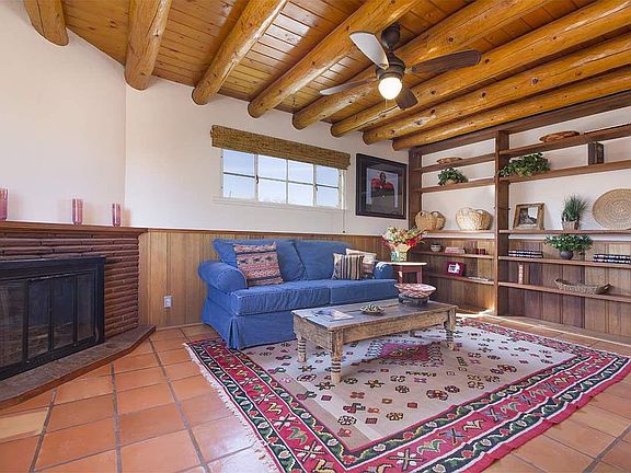 3rd image of 207 Sombrio Dr
