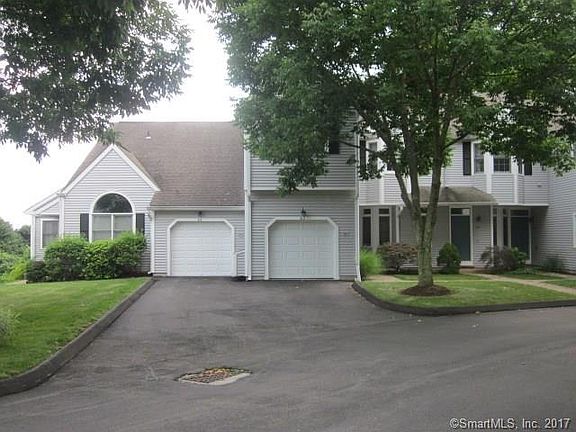 2nd image of 59 Katherine Ct #59