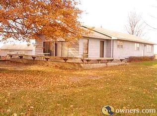 17510 Ridgeview Rd, Olathe, KS 66062