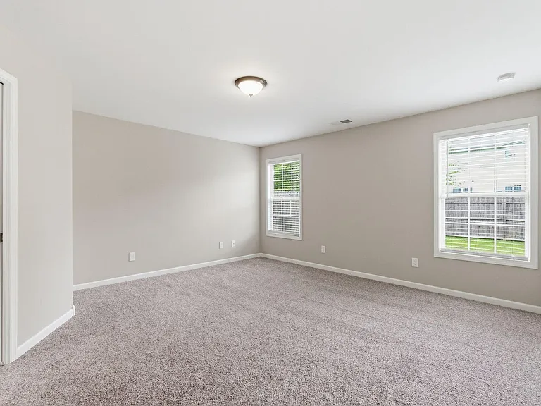 2545 Milsom Ln — Photo 18