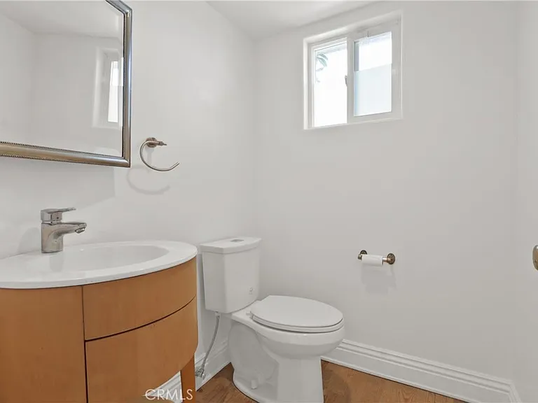 7908 W 81st St — Photo 23