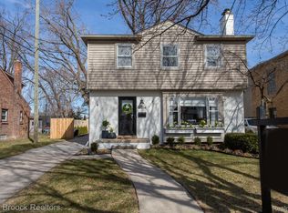 13354 Sherwood Dr, Huntington Woods, MI