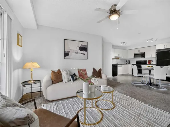 755 W Copperpond Blvd SE #5312, Calgary, AB T2Z 4R2