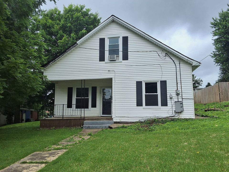 1st image of 109 E Main St