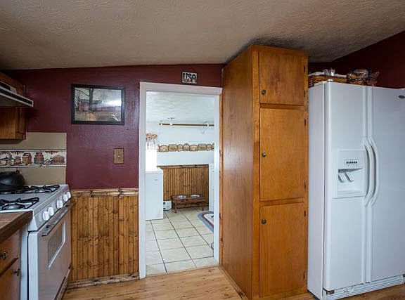3rd image of 118 Rock St