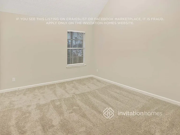 2796 Two Lake Cir — Photo 17