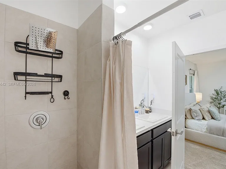 1774 SE 9th Ave #1774 — Photo 26