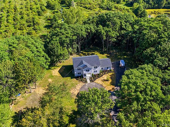 3rd image of 73 Anderson Road