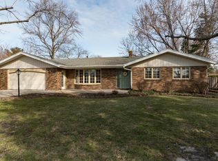 2369 Ridgewood Dr, Stevensville, MI 49127