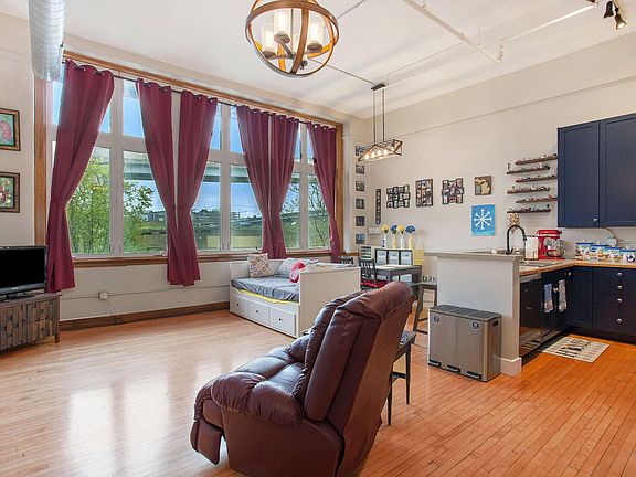 4th image of 600 Broadway Ave NW APT 214