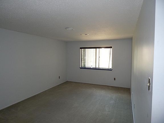 Bed room 1