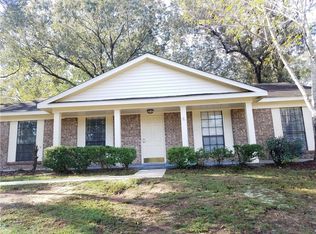 5855 Wood Creek Ct, Mobile, AL 36609