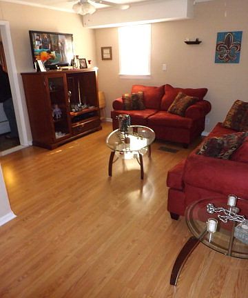 2nd image of 412 Garnet St