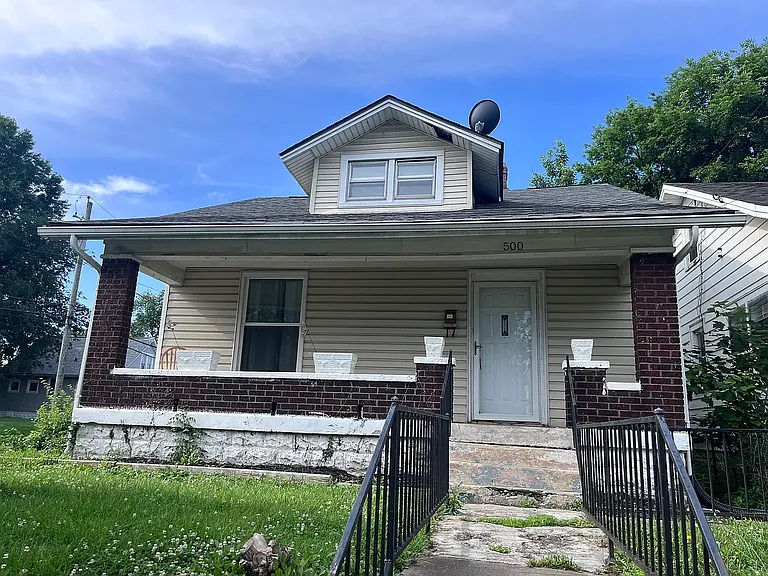 500 Montana Ave — Photo 1