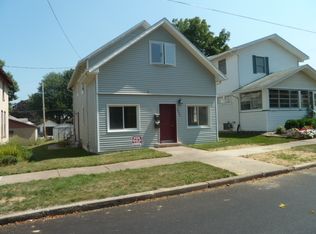 2330 5th St, Moline, IL 61265