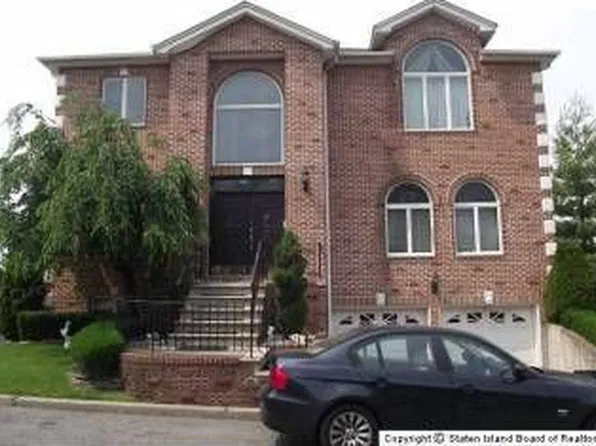 80 Nicole Loop, Staten Island, NY 10301