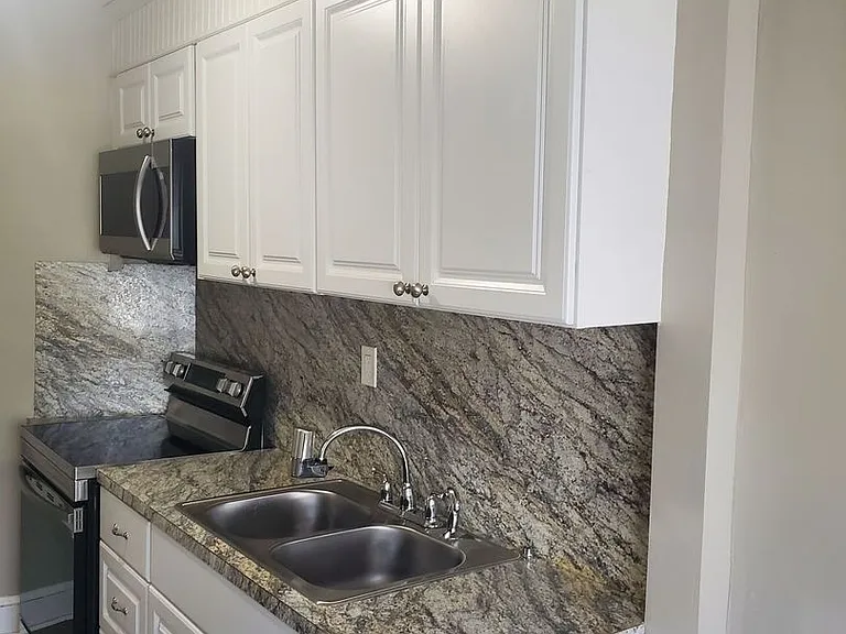 119 Concord St — Photo 13