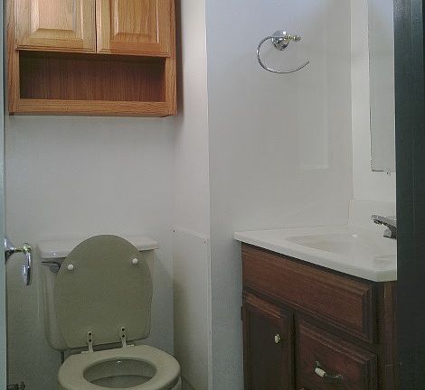 4th image of 2072 W Harrison St