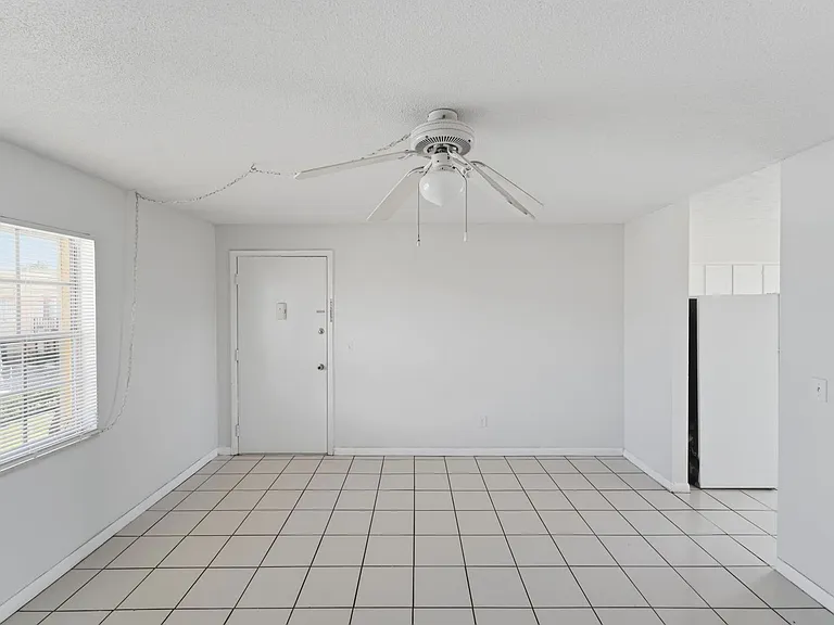 1655 W Oak Ridge Rd #D — Photo 8