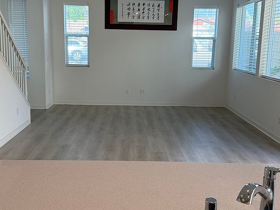 4th image of 3098 Acebo Dr