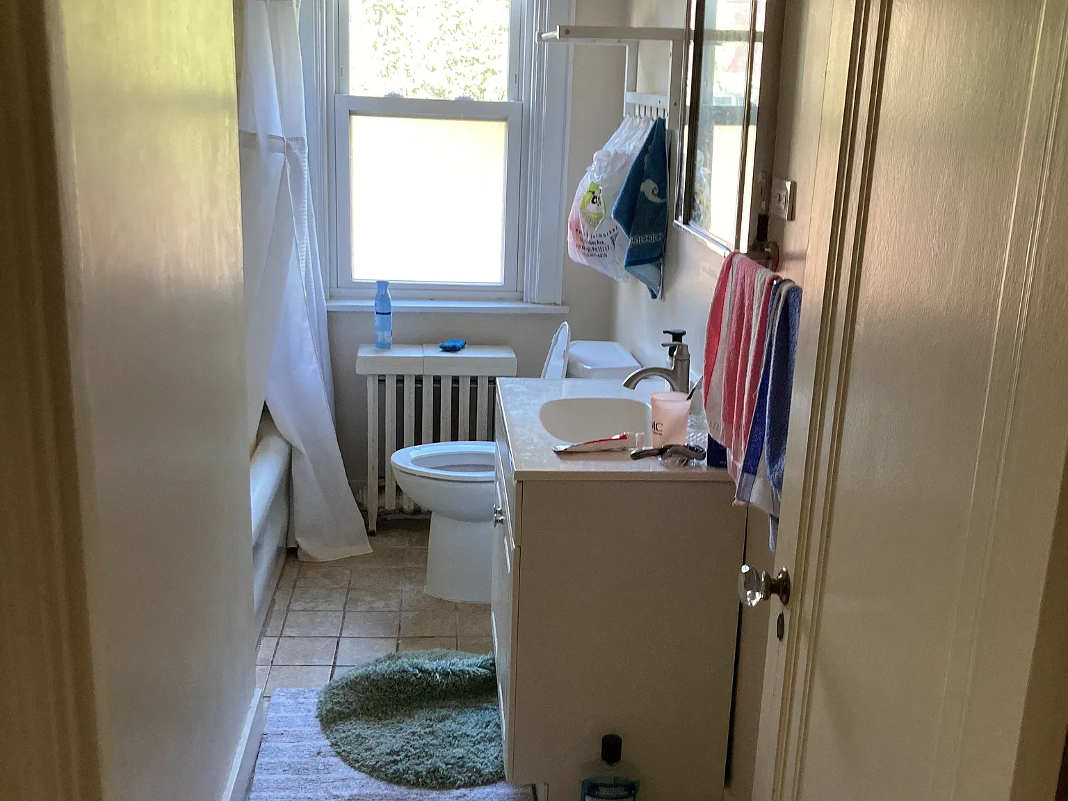 4 bed, 2000 sqft, $750 — Photo 4