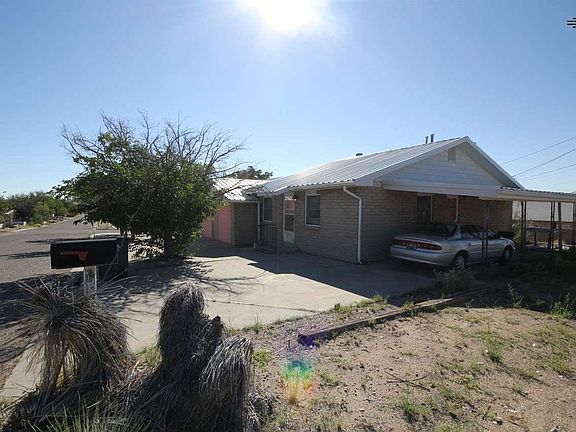 5th image of 702 W 8th Ave