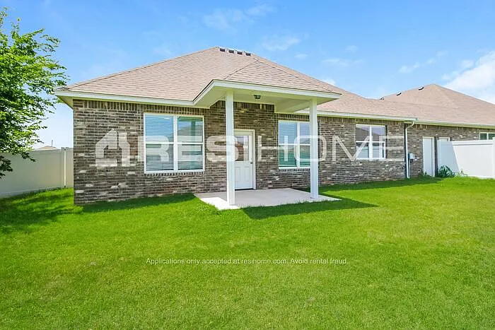 8042 Brighton Ave — Photo 11