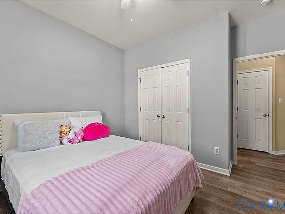 5th image of 4301 Greenbriar Dr