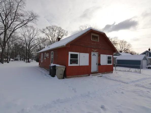 810 Sancome Ave, South Bend, IN 46628