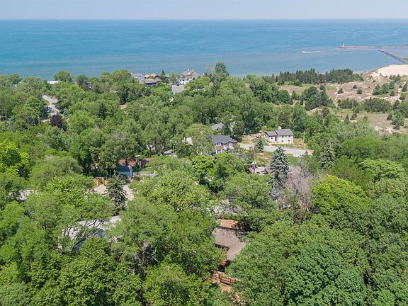 4th image of 3 Skyline Dr