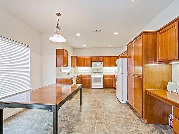 5th image of 5454 Lewrosa Way