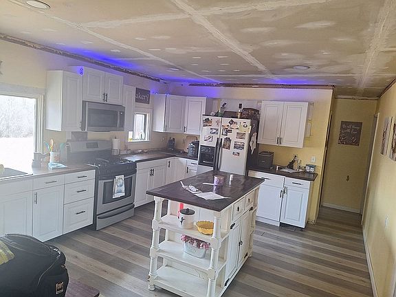 5th image of 28 South Rd