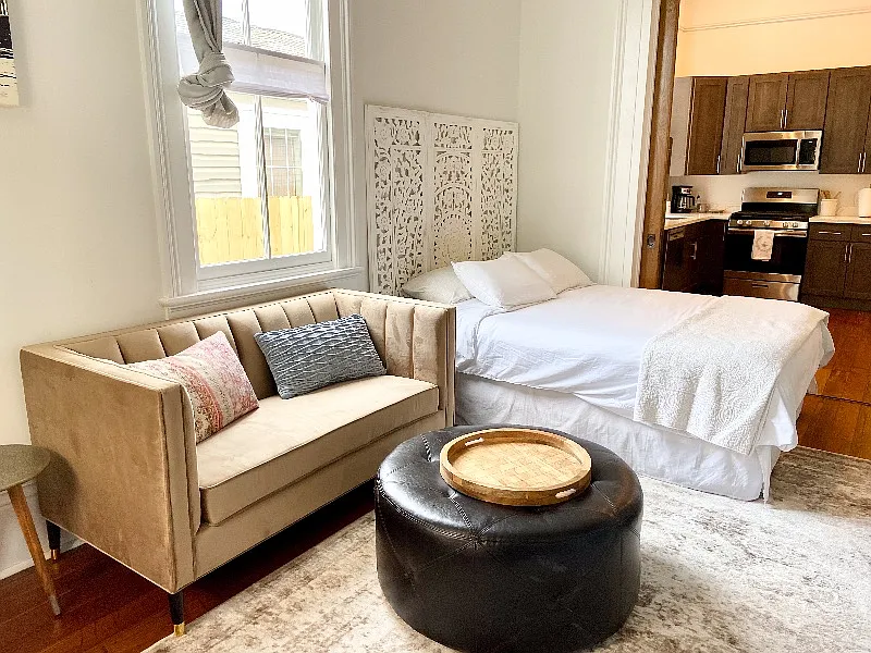 Studio, 325 sqft, $1,700 — Photo 3