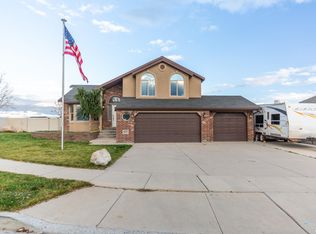 6233 S Palomar Pl, West Valley City, UT 84118