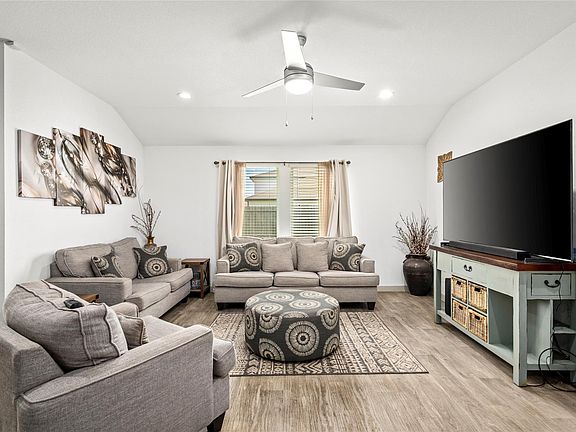 5th image of 8110 Milam Ln
