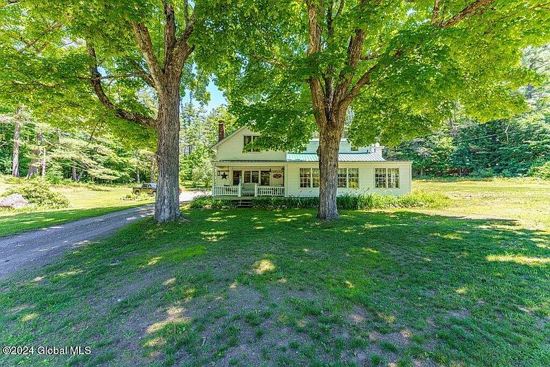 4th image of 1068 Landon Hill Road