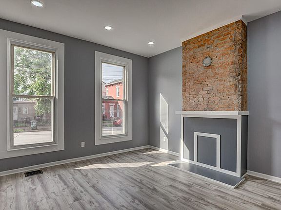 5th image of 111 W 10th St