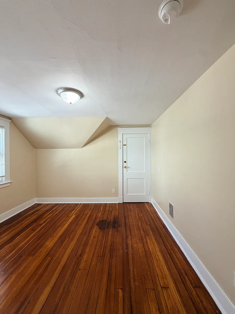 Building Photo - 390 Ellsworth Ave #C