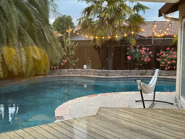 Singletree Ct — Photo 1