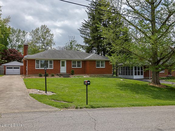 3rd image of 8920 Waltlee Rd