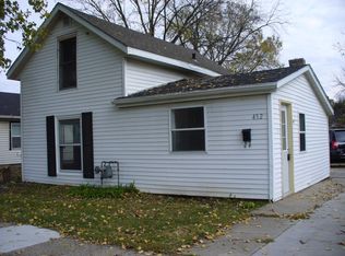 432 N Oakhill Ave, Janesville, WI 53548