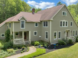 1047 Middle Rd, North Waterboro, ME 04061