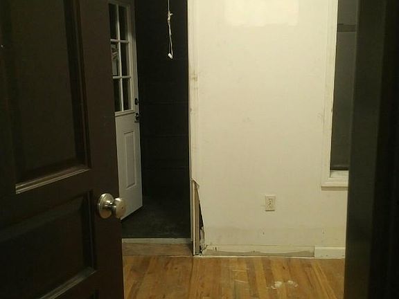 4th image of 322 W 49th St APT 1FE