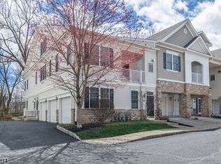 601 Brook Hollow Dr, Whippany, NJ 07981